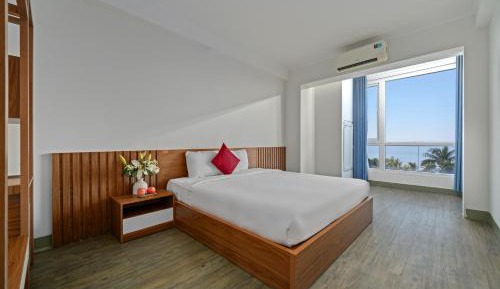 Deluxe Double Room with Sea View