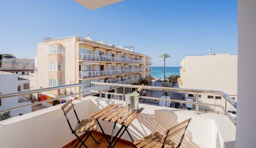 One-Bedroom Apartment with Sea View and Terrace
