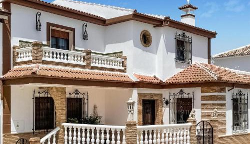 Five-Bedroom Holiday Home