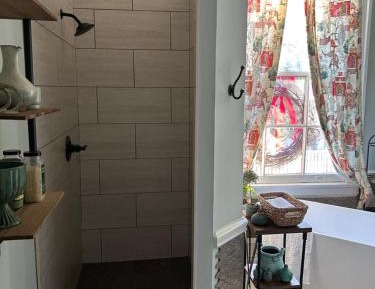 King Suite with Spa Bath