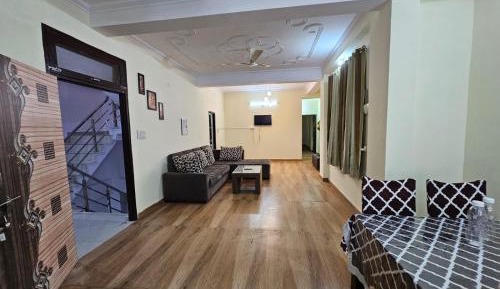 Five-Bedroom Apartment