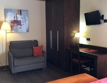 Triple Room (2 Adults + 1 Child)