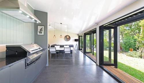 Three-Bedroom Holiday Home 