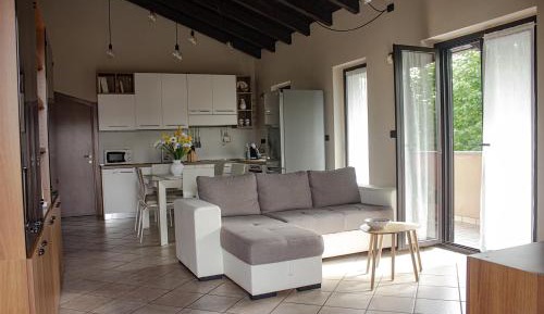One-Bedroom Apartment with Balcony