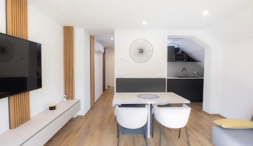 One-Bedroom Apartment with Balcony and Mountain View  