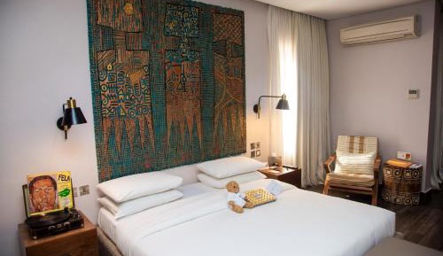 Deluxe Suite