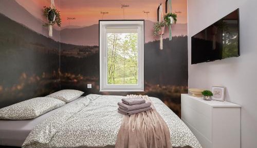 Studio with Mountain View