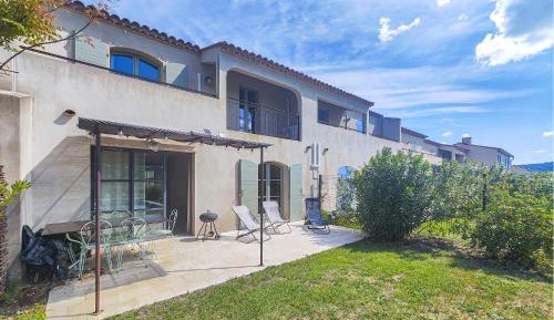 Three-Bedroom Holiday Home 