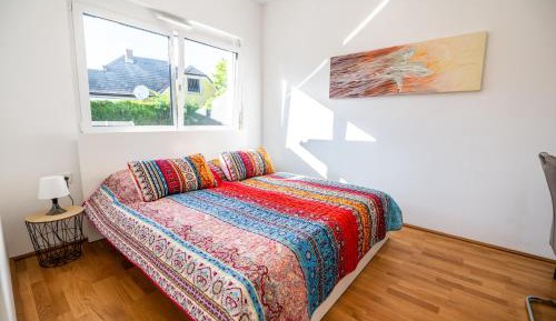 One-Bedroom Apartment with Balcony