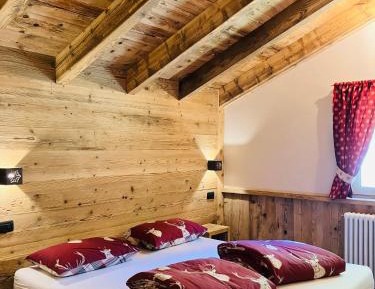 Two-Bedroom Deluxe Apartment