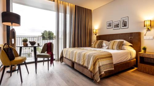 Superior Double or Twin Room with Pool View