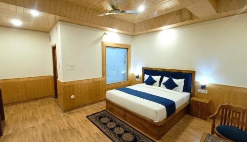 Deluxe Double Room with Balcony