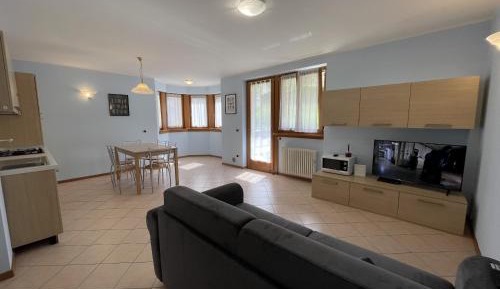 Two-Bedroom Apartment (4 Adults)