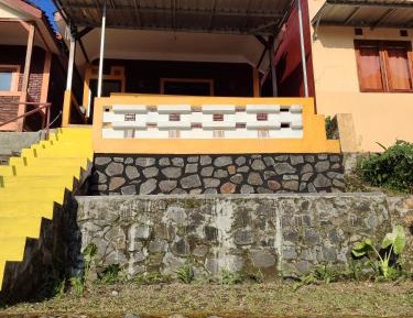 Villa with Garden View