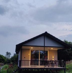 Villa with Garden View