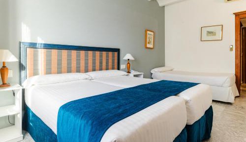 Double or Twin Room with Extra Bed