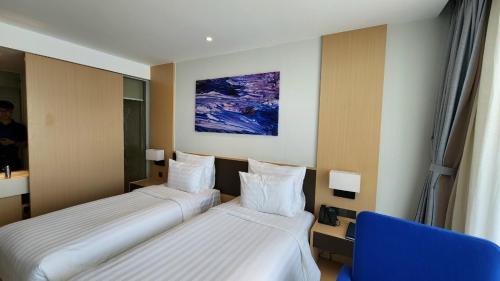 Deluxe Twin Room with Sea View