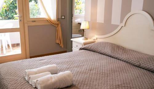 Double or Twin Room with Garden View