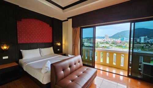 Standard Queen Room with Balcony