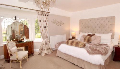 Super King En-suite - Breakfast Included - NOT Pet Friendly
