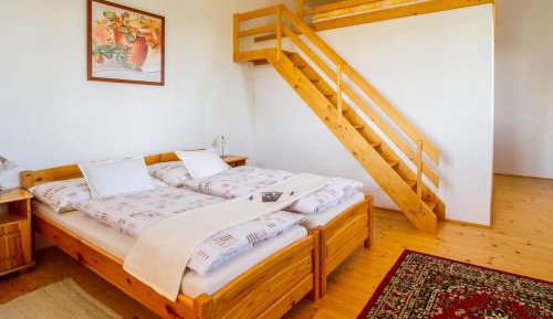 Quadruple Room with Private Bathroom