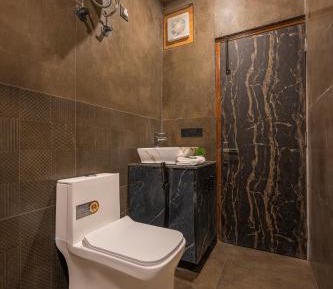 Villa with Garden View