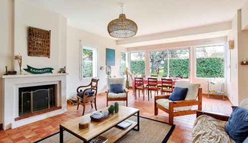 Three-Bedroom Holiday Home 