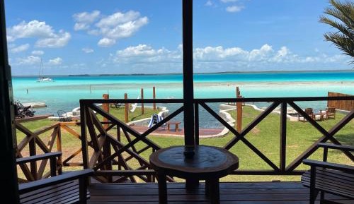 Bungalow - Water Front 