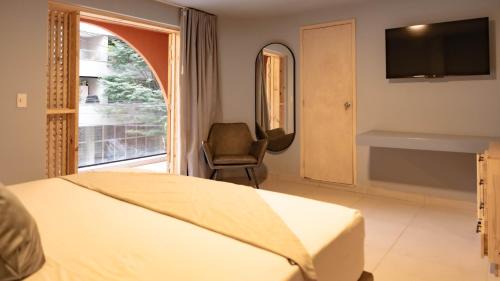 King Suite with Balcony