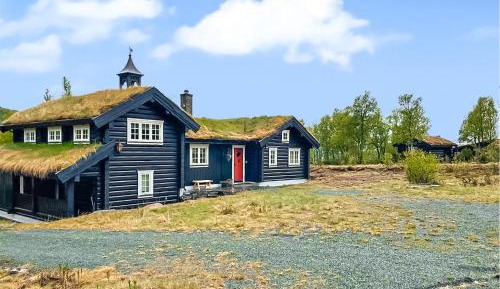 Three-Bedroom Holiday Home 