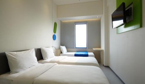 Sekamar Bertiga Room Only