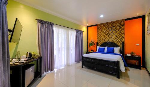 Deluxe Suite with Sea View