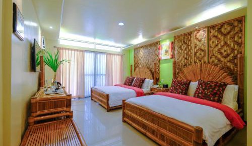 Deluxe Family Room