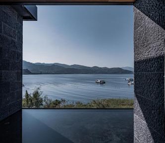 Superior Double or Twin Room with Terrace
