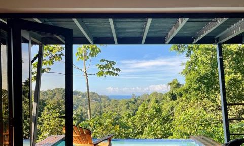 Two-Bedroom Deluxe Apartment with Ocean View