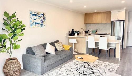 Three-Bedroom Apartment with Balcony
