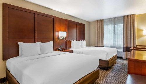 Queen Room with Two Queen Beds - Non-Smoking