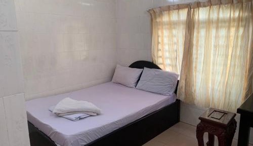 Single Room with Private Bathroom