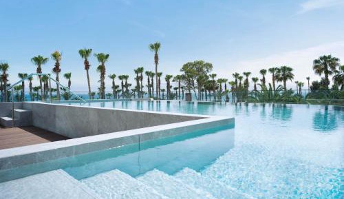 Swim Up Junior Suite
