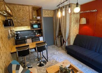 Superior One-Bedroom Apartment with Balcony