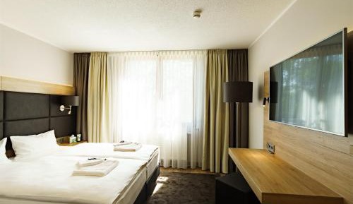 Deluxe Double Room with Shower