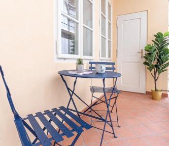 One-Bedroom Apartment with Balcony