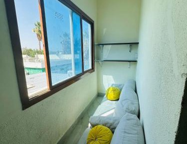 Single Bed in Mixed Dormitory Room