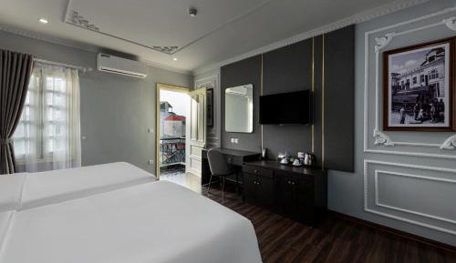 Family Suite with Balcony