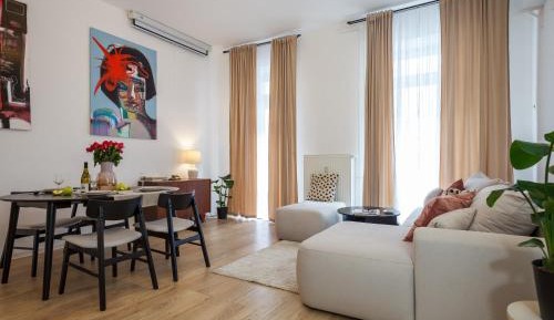 Three-Bedroom Superior Apartment