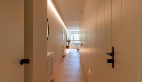 Apartment with City View