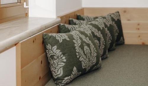 Two-Bedroom Apartment with Mountain View