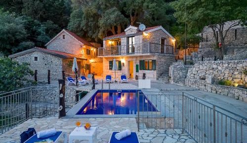 Villa with Sea View