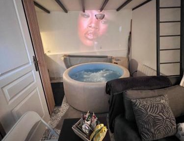 One-Bedroom Villa