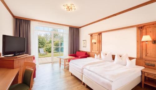 Deluxe Double or Twin Room with Balcony
